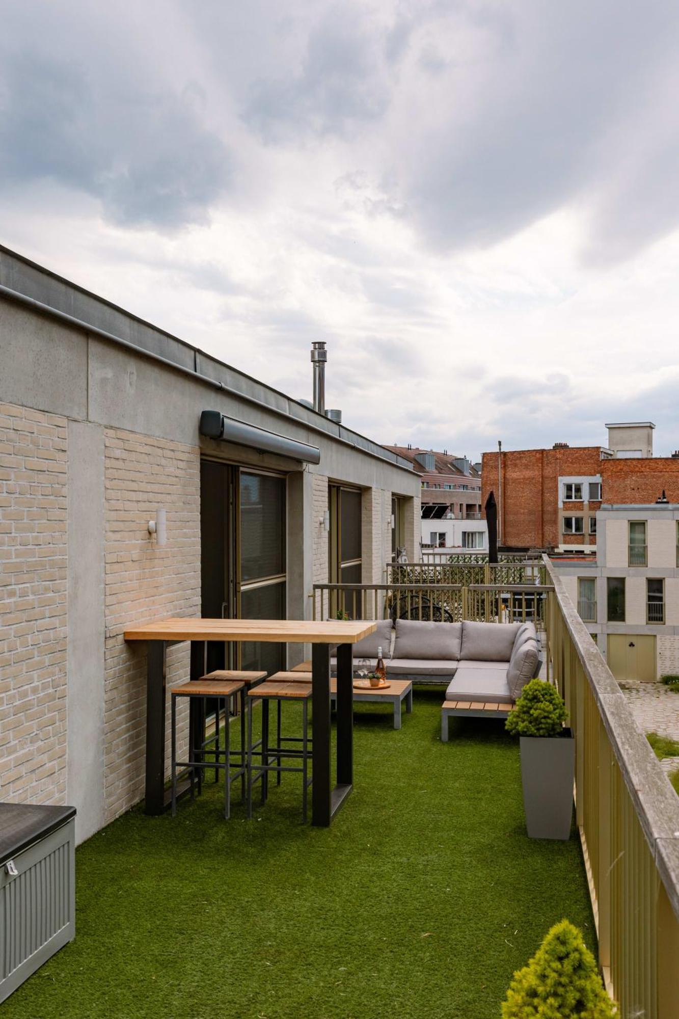 Modern With Large Terrace Appartement